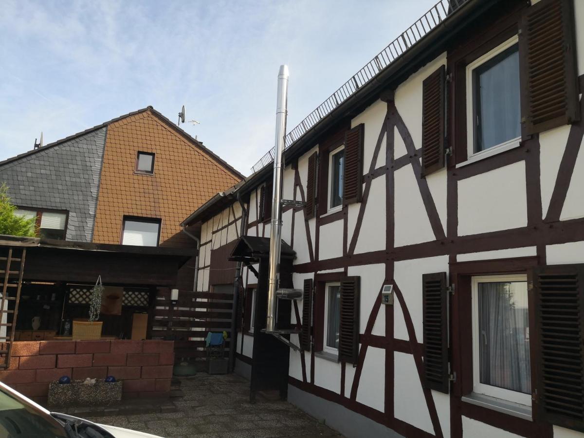 Villa Haus Am Fluss Kall Exterior foto